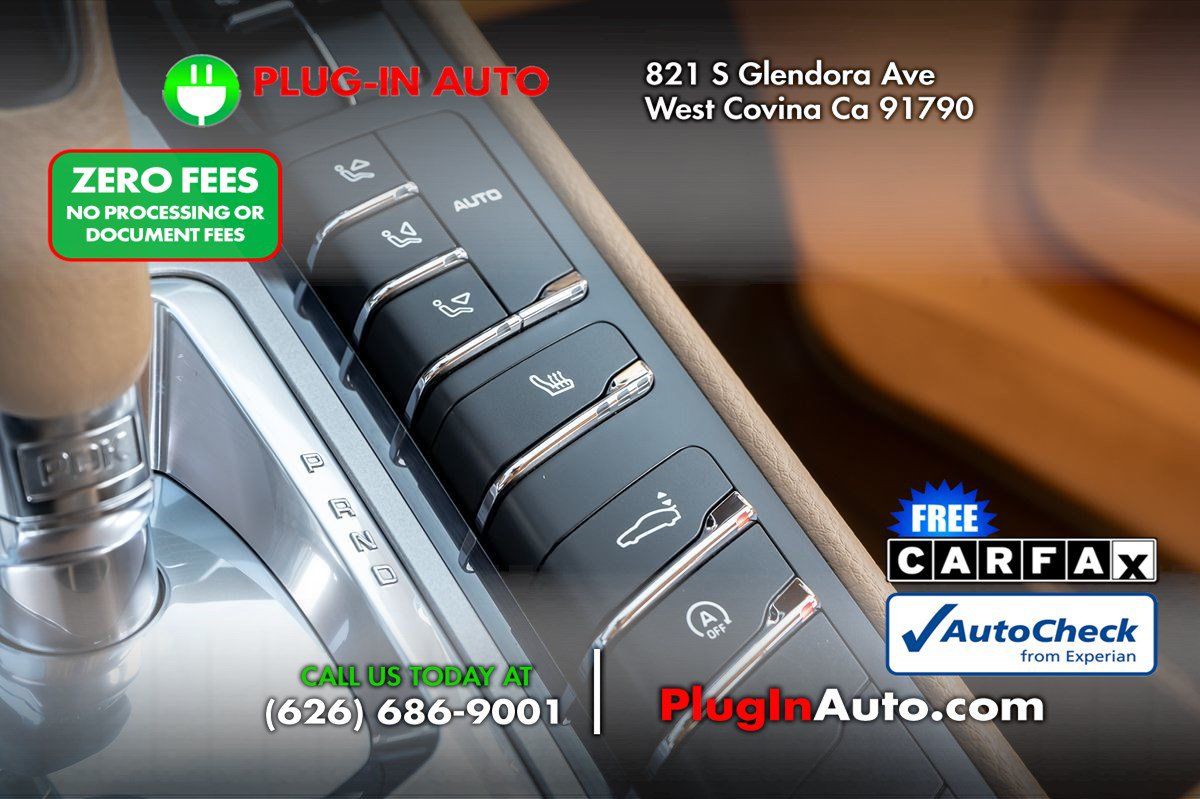 Used 2011 Porsche Panamera RWD image 22