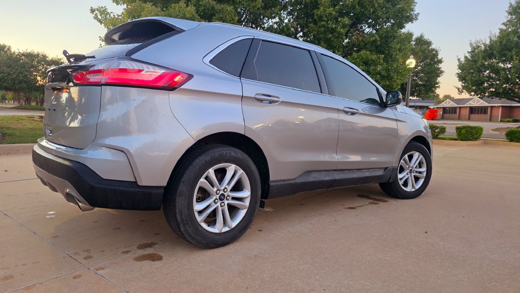 Used 2020 Ford Edge SEL FWD image 11
