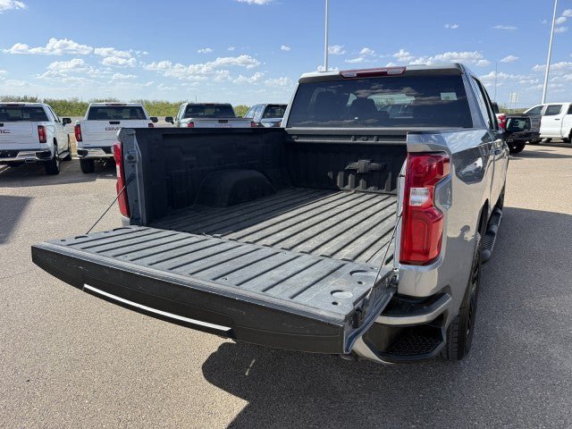 Used 2023 Chevrolet Silverado 1500 RST w/ Redline Edition RWD image 9