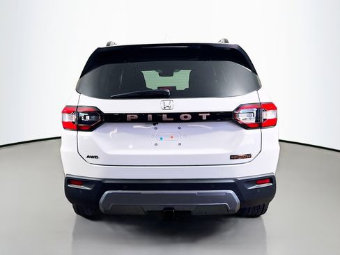 New 2026 Honda Pilot TrailSport image 19