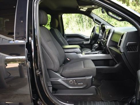 Used 2018 Ford F150 XLT w/ Equipment Group 302A Luxury AWD/4WD image 16