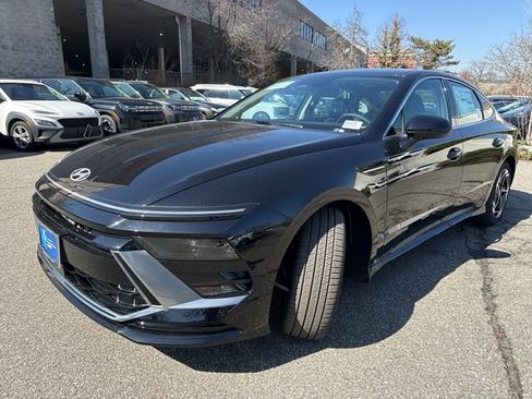 New 2026 Hyundai Sonata SEL image 3