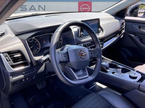 Used 2025 Nissan Rogue SV w/ Rock Creek Premium Package AWD/4WD image 17