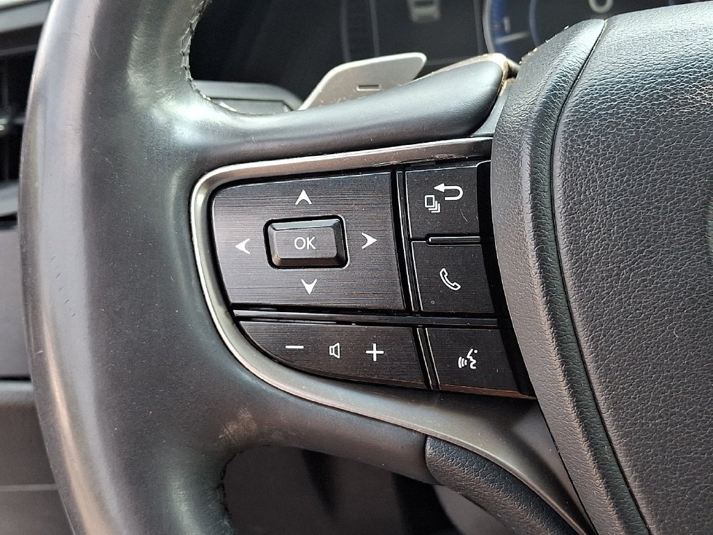 Used 2023 Lexus ES 250 w/ Premium Package AWD/4WD image 22