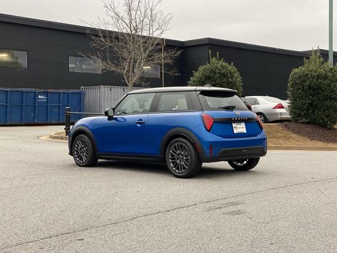 New 2026 MINI Cooper 2-Door Hardtop FWD image 15