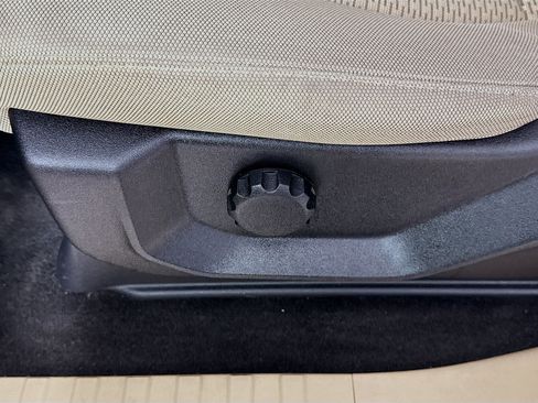 Used 2019 Ford F150 XLT image 22