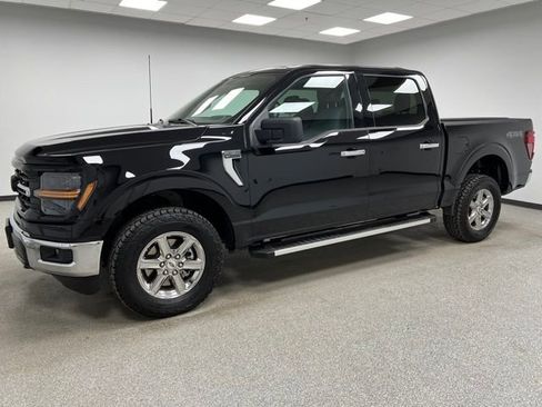Used 2025 Ford F150 XLT AWD/4WD image 6