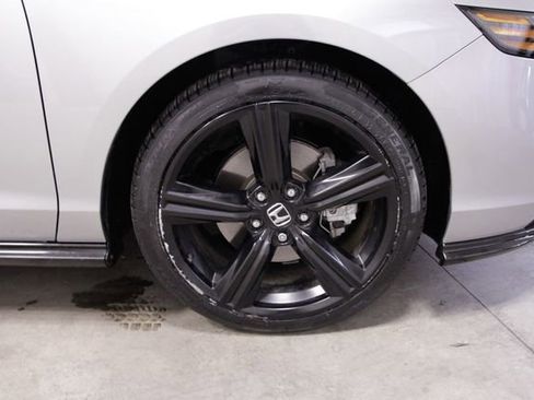Used 2024 Honda Accord Sport image 12