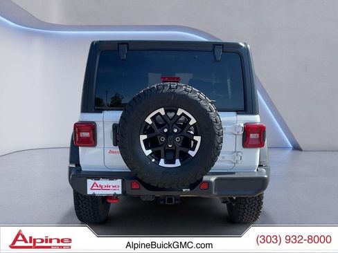 Used 2026 Jeep Wrangler Unlimited Rubicon AWD/4WD image 3