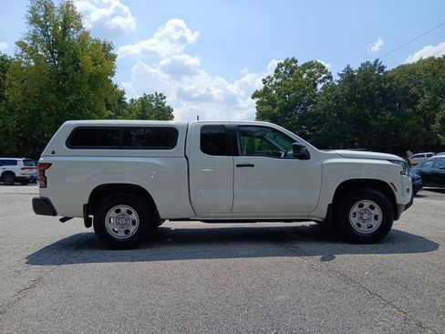 Used 2022 Nissan Frontier S RWD image 5