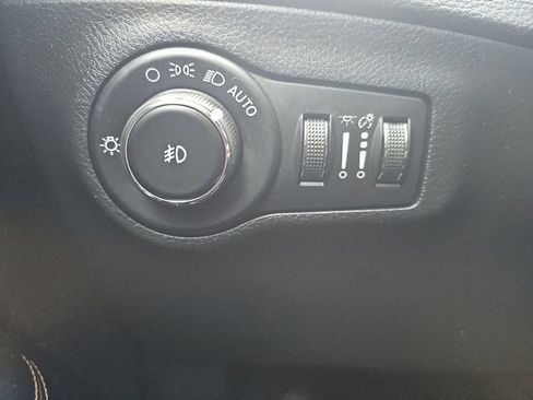 Used 2021 Jeep Compass Limited AWD/4WD image 16
