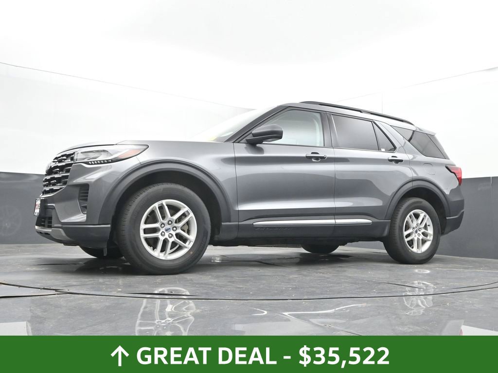 Used 2025 Ford Explorer Active AWD/4WD image 47