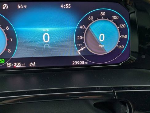 Used 2024 Volkswagen Atlas SE image 17