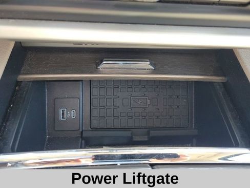 Used 2024 Ford Expedition Limited image 11