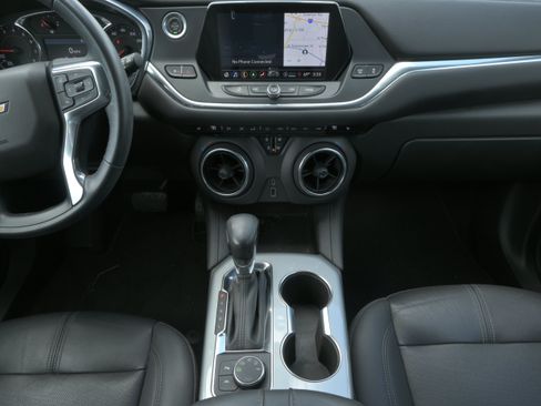 Used 2022 Chevrolet Blazer LT w/ Sound & Technology Package AWD/4WD image 9
