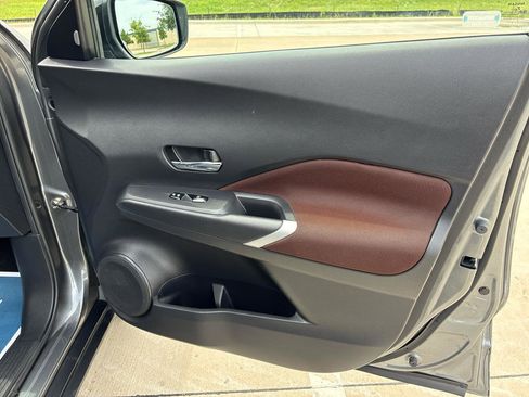 Used 2022 Nissan Kicks SR FWD image 39