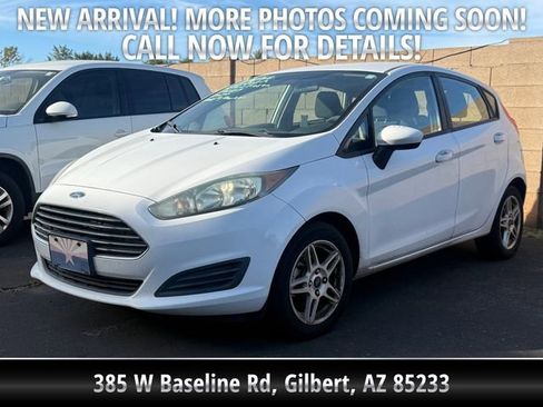 Used 2018 Ford Fiesta SE image 1