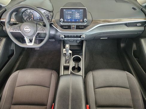 Used 2024 Nissan Altima 2.5 SV FWD image 26