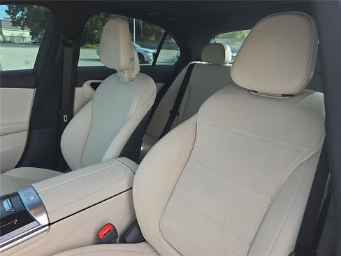 Used 2024 Mercedes-Benz C 300 Sedan image 14