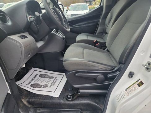Used 2021 Nissan NV200 S image 11