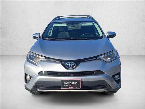 Used 2016 Toyota RAV4 XLE image 2