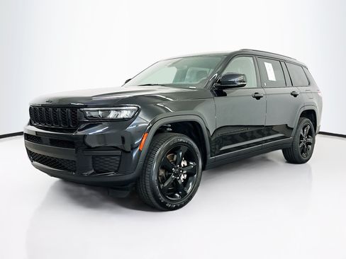 Used 2023 Jeep Grand Cherokee L Laredo AWD/4WD image 3