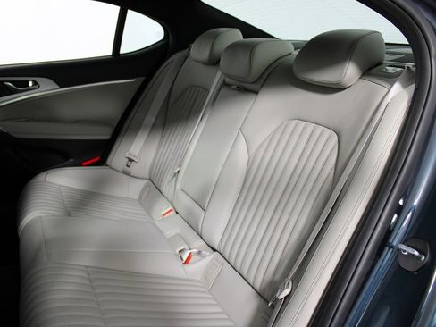 Used 2023 Genesis G70 2.0T w/ Sport Prestige Package image 32