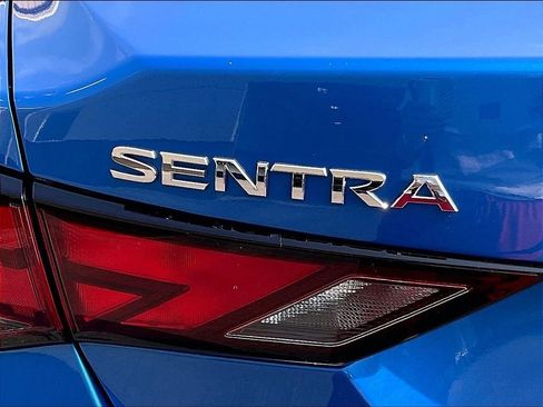 Used 2023 Nissan Sentra SV FWD image 28