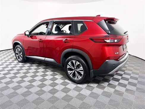 Certified 2021 Nissan Rogue SV image 21