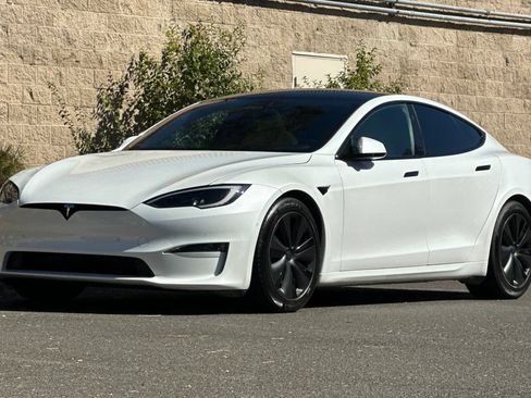 Used 2023 Tesla Model S Plaid AWD/4WD image 7