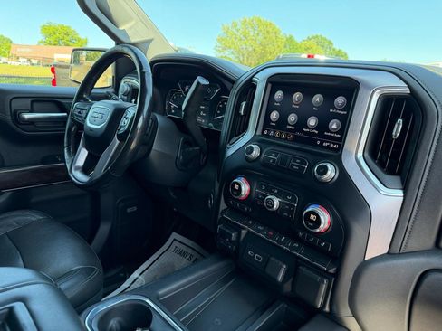 Used 2019 GMC Sierra 1500 SLT w/ SLT Premium Package AWD/4WD image 13