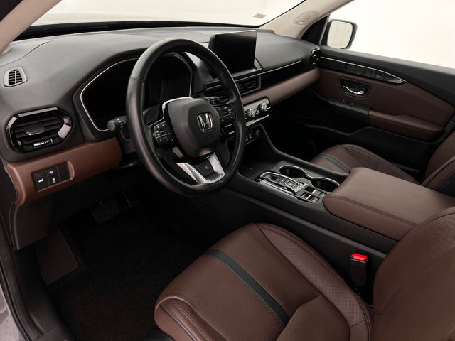 Used 2023 Honda Pilot Elite image 12