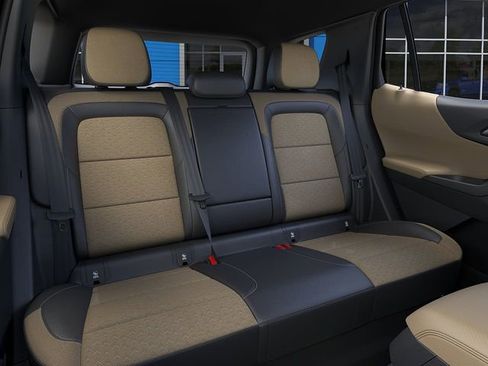 New 2026 Chevrolet Equinox ACTIV FWD image 17