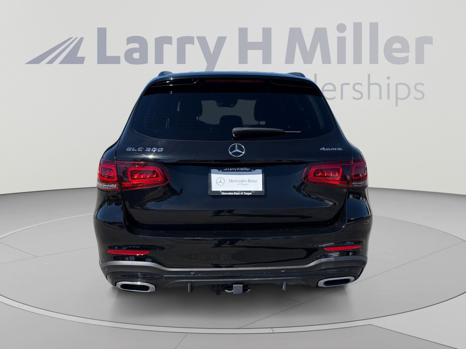 Used 2021 Mercedes-Benz GLC 300 4MATIC image 4