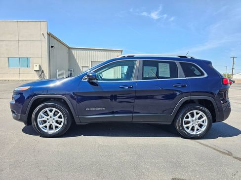 Used 2014 Jeep Cherokee Latitude FWD image 3