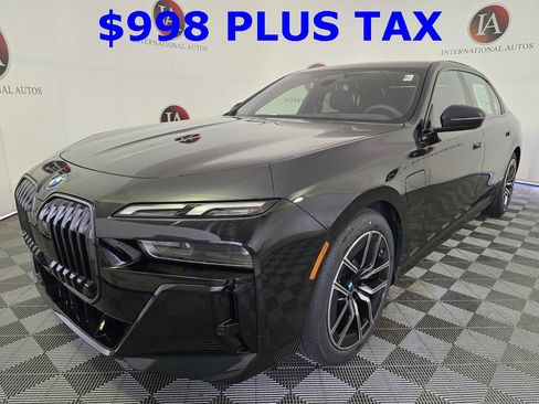 New 2025 BMW 750e xDrive image 5