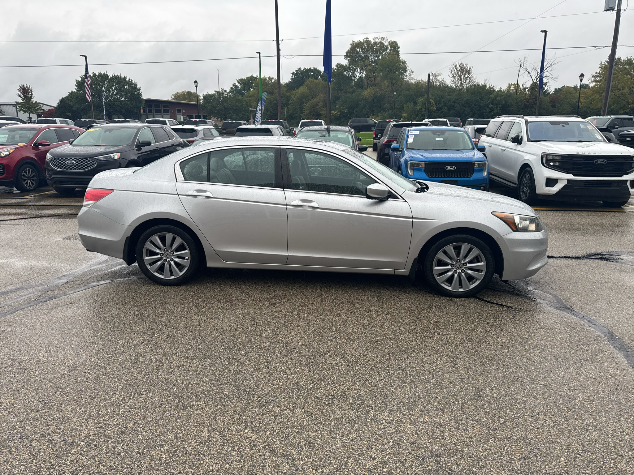 Used 2011 Honda Accord EX-L image 4
