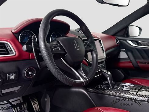 Used 2022 Maserati Ghibli Trofeo RWD image 9