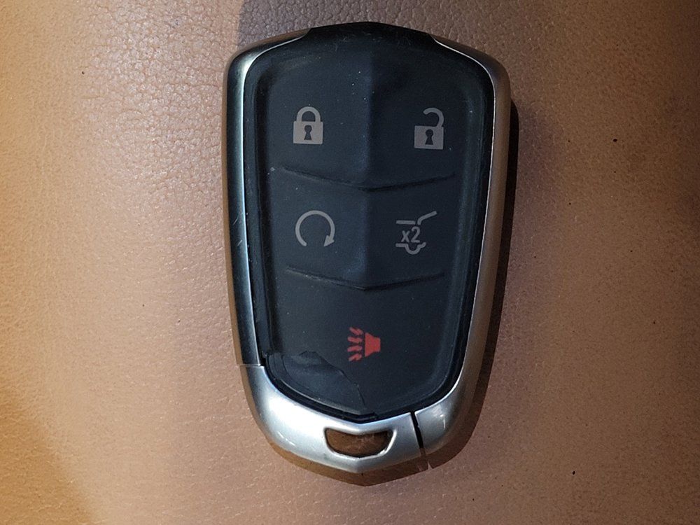 Used 2021 Cadillac XT4 Premium Luxury FWD image 32