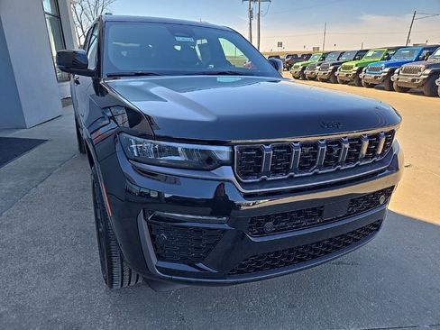 New 2026 Jeep Grand Cherokee L Limited AWD/4WD image 14