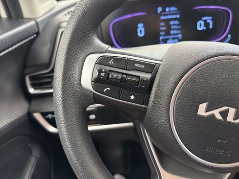 Used 2024 Kia Sportage LX FWD image 23