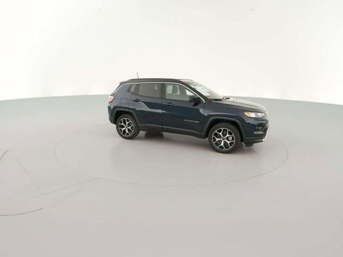 New 2026 Jeep Compass Limited image 15