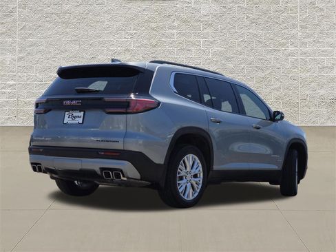 Used 2025 GMC Acadia Elevation w/ Elevation Premium Package AWD/4WD image 7