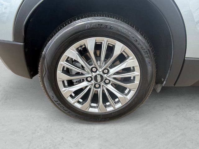 Used 2025 Cadillac XT4 Premium Luxury FWD image 23