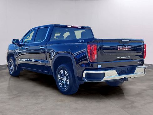 Used 2025 GMC Sierra 1500 SLT AWD/4WD image 6