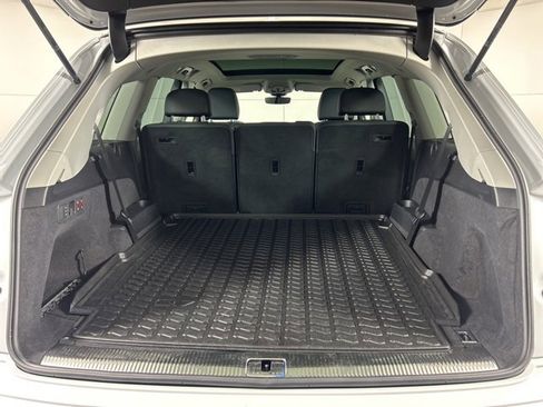 Used 2023 Audi Q7 3.0T Prestige image 22