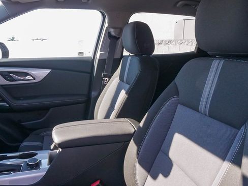 New 2025 Chevrolet Blazer LT w/ Convenience Package AWD/4WD image 17