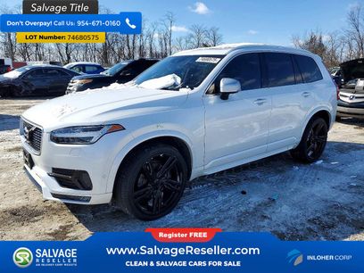 Used 2018 Volvo XC90 T5 R-Design w/ Convenience Package