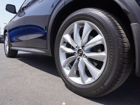 Used 2020 INFINITI QX50 Luxe FWD image 6