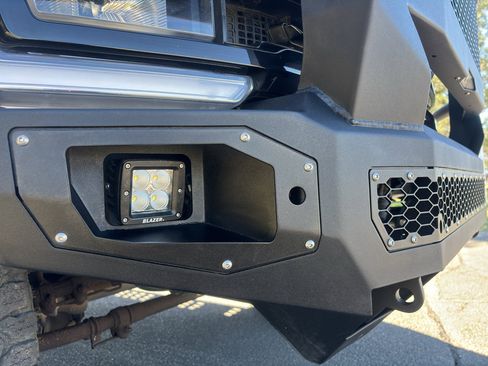 Used 2024 Ford F250 Lariat w/ Tremor Off-Road Package AWD/4WD image 6
